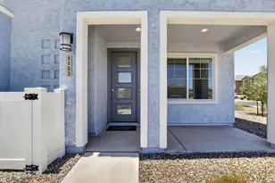 8149 E Petunia Ave, Mesa, AZ 85212 - Photo 4