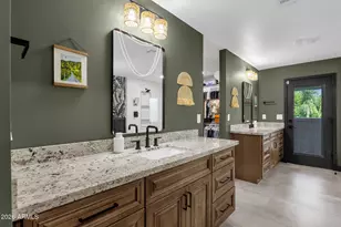 3041 N 49th Ct, Phoenix, AZ 85018 - Photo 22