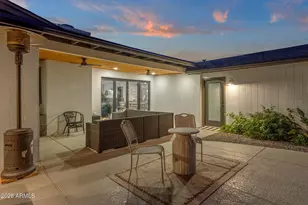 3041 N 49th Ct, Phoenix, AZ 85018 - Photo 26