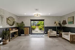3041 N 49th Ct, Phoenix, AZ 85018 - Photo 4