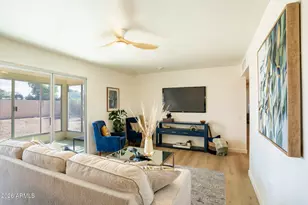 10610 W Garnette Dr, Sun City, AZ 85373 - Photo 4