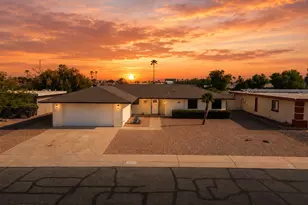 10610 W Garnette Dr, Sun City, AZ 85373 - Photo 1