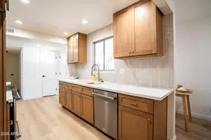 10610 W Garnette Dr, Sun City, AZ 85373 - Photo 10