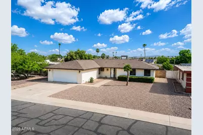 10610 W Garnette Drive, Sun City, AZ 85373 - Photo 2