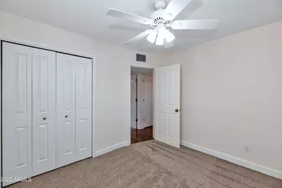 2501 E Highland Avenue, Phoenix, AZ 85016 - Photo 14