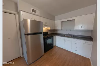 563 N Cherry --, Mesa, AZ 85201 - Photo 6