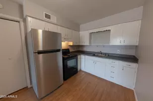 563 N Cherry, Mesa, AZ 85201 - Photo 6
