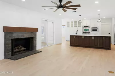 7801 N 16th Lane, Phoenix, AZ 85021 - Photo 8