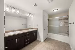 5450 E Deer Valley Dr, Phoenix, AZ 85054 - Photo 22