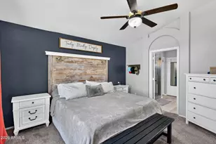 527 W Kelton Ln, Phoenix, AZ 85023 - Photo 20