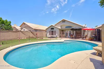 527 W Kelton Lane, Phoenix, AZ 85023 - Photo 1