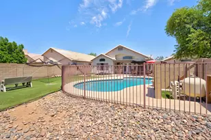 527 W Kelton Ln, Phoenix, AZ 85023 - Photo 28