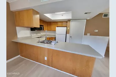 18811 N 19th Avenue #Apt 2013, Phoenix, AZ 85027 - Photo 6