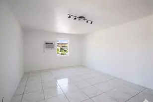 3813 W Hazelwood St, Phoenix, AZ 85019 - Photo 4