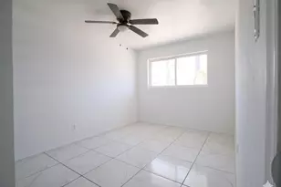 3813 W Hazelwood St, Phoenix, AZ 85019 - Photo 8