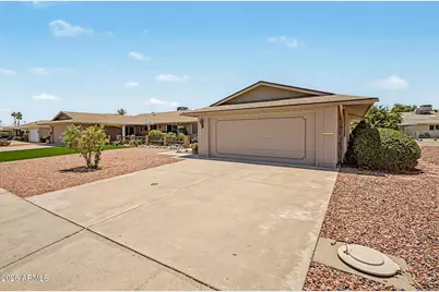 10815 W Mountain View Road, Sun City, AZ 85351 - Photo 4