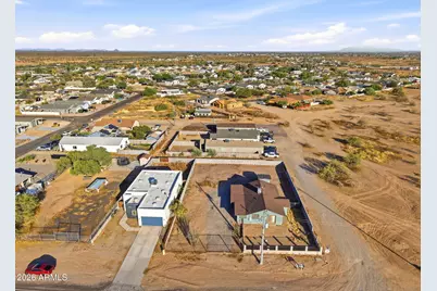 32225 N Center Street N, Wittmann, AZ 85361 - Photo 12