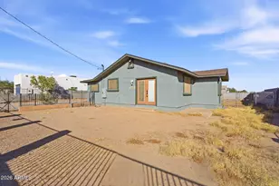 32225 N Center Street N, Wittmann, AZ 85361 - Photo 36