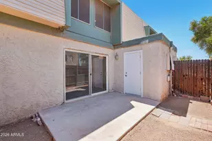 5919 W Golden Ln, Glendale, AZ 85302 - Photo 20