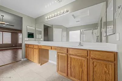 17572 W Spring Lane, Surprise, AZ 85388 - Photo 14