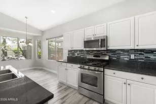 8654 E Mescal St, Scottsdale, AZ 85260 - Photo 14