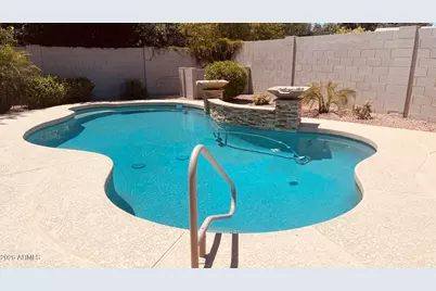 244 E Horseshoe Avenue, Gilbert, AZ 85296 - Photo 2