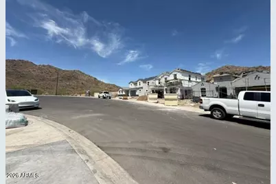 27473 N 69th Lane, Peoria, AZ 85383 - Photo 2
