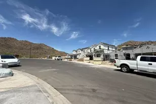 27473 N 69th Ln, Peoria, AZ 85383 - Photo 2