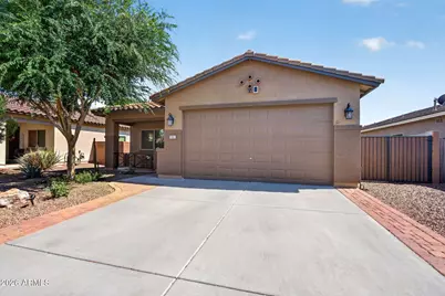 823 W Witt Avenue, Queen Creek, AZ 85140 - Photo 1