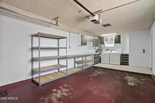 10060 W Royal Oak Rd, Sun City, AZ 85351 - Photo 18