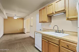 10060 W Royal Oak Rd, Sun City, AZ 85351 - Photo 10