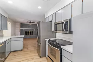 1303 W Devonshire St, Mesa, AZ 85201 - Photo 4