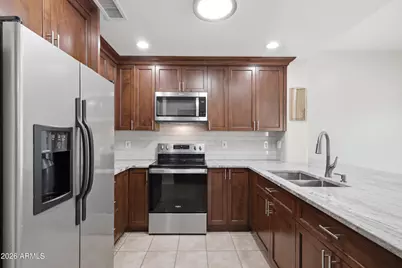 10644 W Coronado Road, Avondale, AZ 85392 - Photo 12