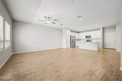 733 E Commonwealth Avenue #27, Chandler, AZ 85225 - Photo 2