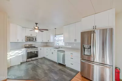 5460 E Arbor Avenue, Mesa, AZ 85206 - Photo 2