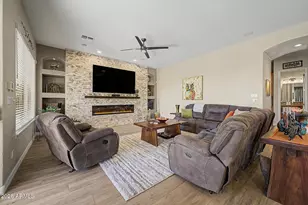 2209 S Sailors Way, Gilbert, AZ 85295 - Photo 18