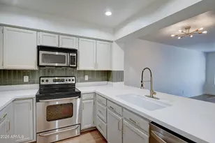 10080 E Mountainview Lake Dr, Scottsdale, AZ 85258 - Photo 1
