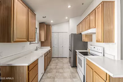 7550 E Earll Drive #74, Scottsdale, AZ 85251 - Photo 8