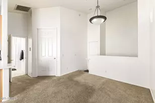 7550 E Earll Dr, Scottsdale, AZ 85251 - Photo 4