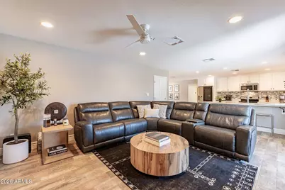 2033 E Harvard Drive, Tempe, AZ 85283 - Photo 12