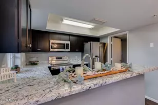 1333 E Morten Ave E, Phoenix, AZ 85020 - Photo 10