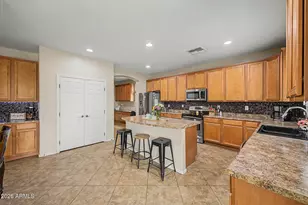 15708 W Shangri La Rd, Surprise, AZ 85379 - Photo 6