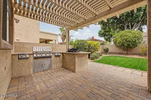 15708 W Shangri La Rd, Surprise, AZ 85379 - Photo 16