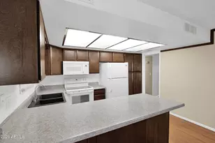 3852 W Vogel Ave, Phoenix, AZ 85051 - Photo 10