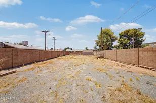 1833 N 35th St, Phoenix, AZ 85008 - Photo 34