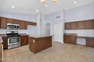17589 W Windrose Dr, Surprise, AZ 85388 - Photo 14
