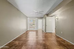 10501 W Palmeras Dr, Sun City, AZ 85373 - Photo 12