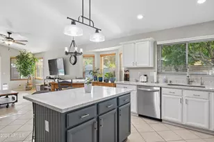 701 W Baylor Ln, Gilbert, AZ 85233 - Photo 8
