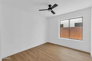 4638 E Summerhaven Dr, Phoenix, AZ 85044 - Photo 24