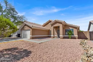 4638 E Summerhaven Dr, Phoenix, AZ 85044 - Photo 2